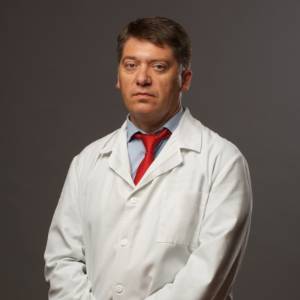 Dr. Juan Carlos Casado, ORL, Quirónsalud MARBELLA, jupsin.com, transgénero, voz